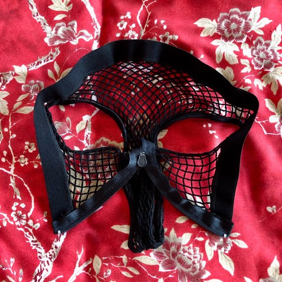 NWOT Black Sheer Mesh Crop Top & Bikini Set with Sexy Zipper Detail - One Size - Picture 8 of 15